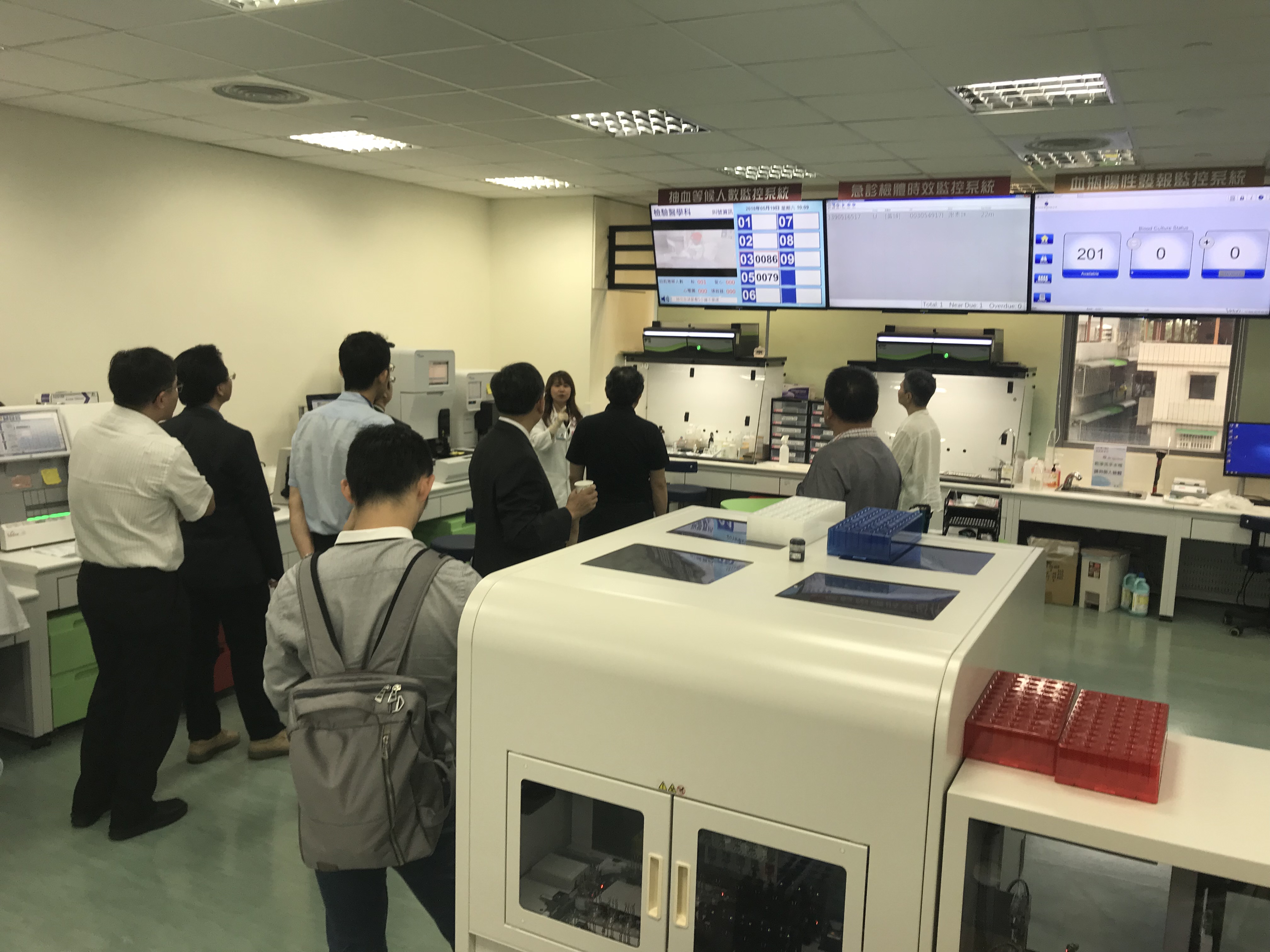 檢驗醫學科獲論文獎